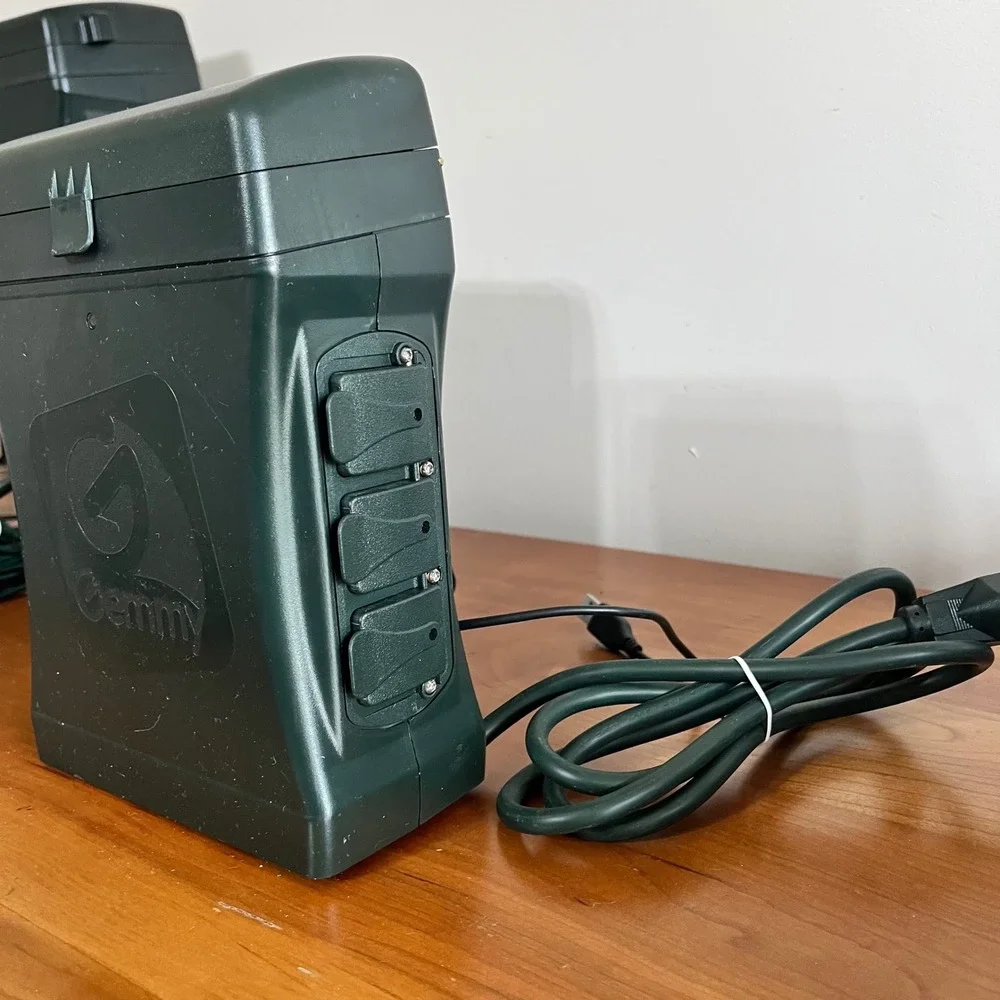 Gemmy Holiday Lightshow Music and Light Show Control Box System 12 Outlets 80232